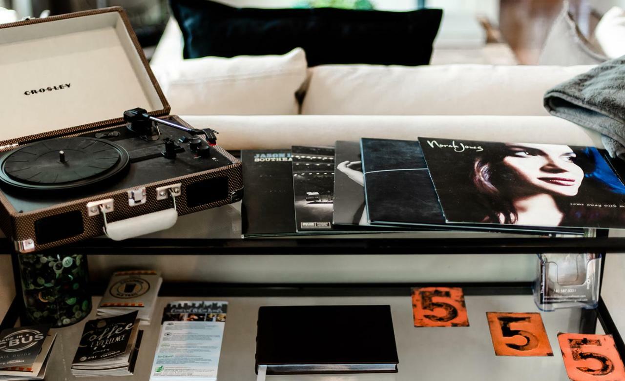 Studio 555 Granville Bagian luar foto